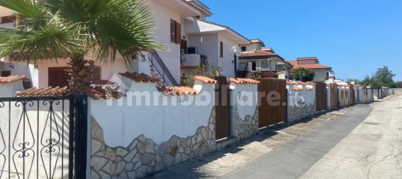 2 bedrooms Apartment in Ardea, Italy No. 288811 2