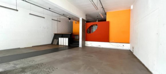 1-Zimmer Gewerbliche Immobilie in Albino, Italy, Nr. 62759 4