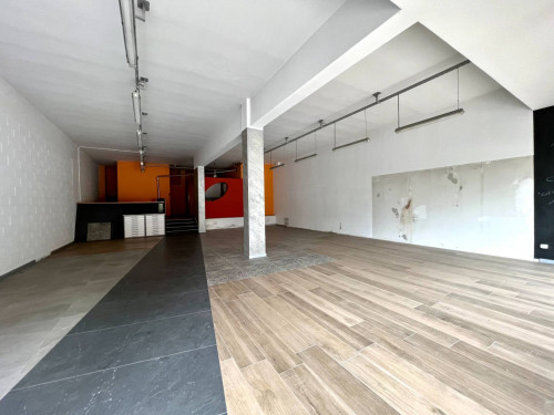 1-Zimmer Gewerbliche Immobilie in Albino, Italy, Nr. 62759