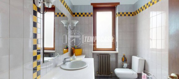 2 Schlafzimmer Wohnung in Bra, Italy, Nr. 339124 13