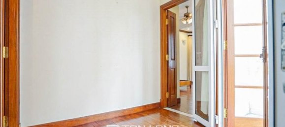 5 bedrooms Villa in Tay Ho, Vietnam No. 603 11