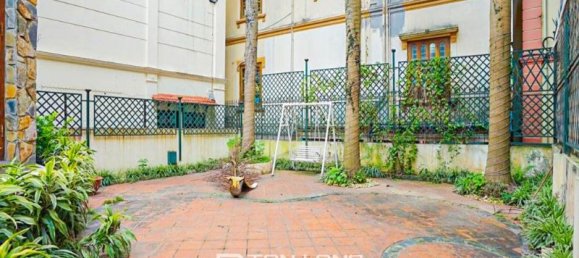 5 bedrooms Villa in Tay Ho, Vietnam No. 603 13