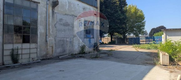 1360m² Warehouse in Gropello Cairoli, Italy No. 259129 9