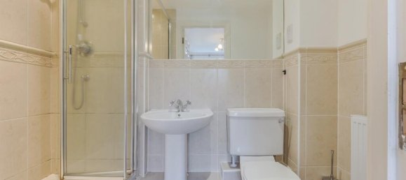 2 bedrooms Apartment in Epsom, United Kingdom No. 9701 27