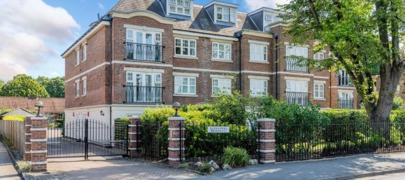 2 bedrooms Apartment in Epsom, United Kingdom No. 9701 6