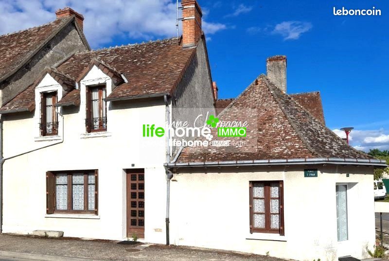 4 chambres Maison de ville à Saint-Michel-en-Brenne, France No. 259516