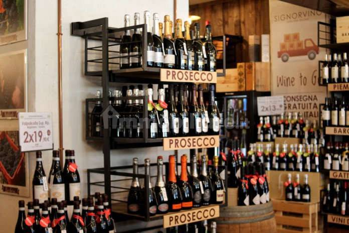 2-Zimmer Gewerbliche Immobilie in Venice, Italy, Nr. 227162