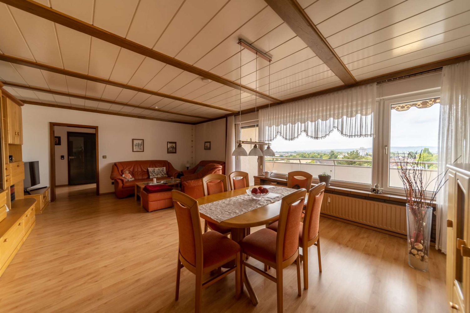 Квартира с 3 спальнями в Франкфурт на Майне, Германия № 284973