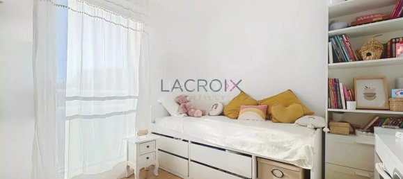 2 Schlafzimmer Wohnung in Gentilly, France, Nr. 151085 12