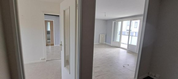 Квартира с 6 комнатами в Безан, Франция № 64924 13