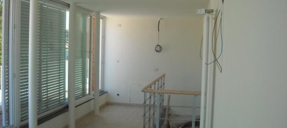 6 rooms Villa in Pisa, Italy No. 228675 33