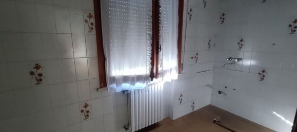 13 rooms House in Campegine, Italy No. 10490 41