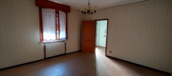 13 rooms House in Campegine, Italy No. 10490 39