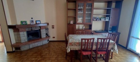 13 rooms House in Campegine, Italy No. 10490 20