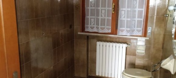 13 rooms House in Campegine, Italy No. 10490 45