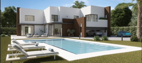 5 bedrooms Villa in Cadiz, Spain No. 136711 2