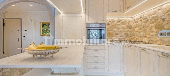 3 bedrooms Penthouse in Reggio Emilia, Italy No. 17084 3