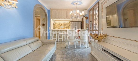 3 bedrooms Penthouse in Reggio Emilia, Italy No. 17084 9