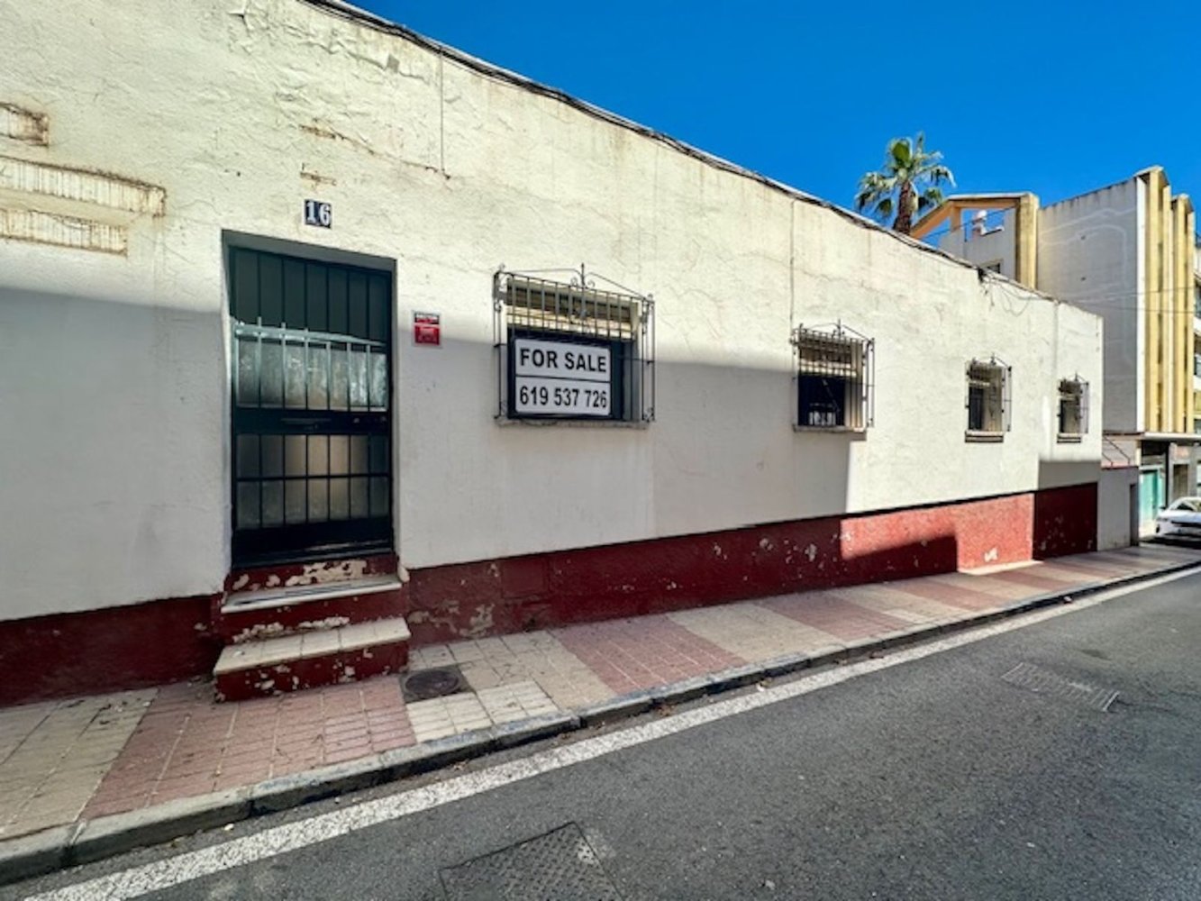  Land in Marbella, Spain No. 155639