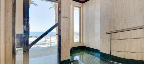 3 bedrooms Apartment in Torrevieja, Spain No. 187977 9