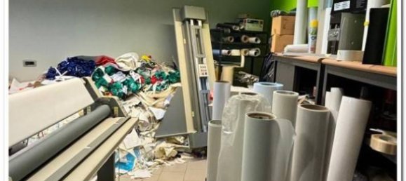 1-salle Propriété commerciale à Abbiategrasso, Italy No. 86956 7