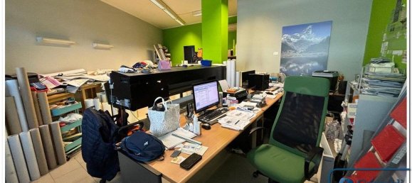 1-salle Propriété commerciale à Abbiategrasso, Italy No. 86956 2