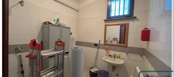 1-salle Propriété commerciale à Abbiategrasso, Italy No. 86956 9