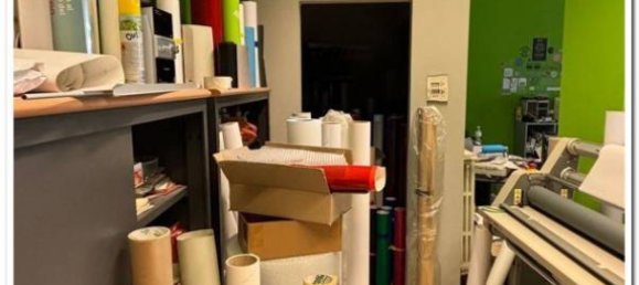 1-salle Propriété commerciale à Abbiategrasso, Italy No. 86956 6