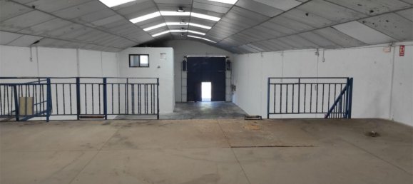 350m² Warehouse in Madrid, Spain No. 142975 2