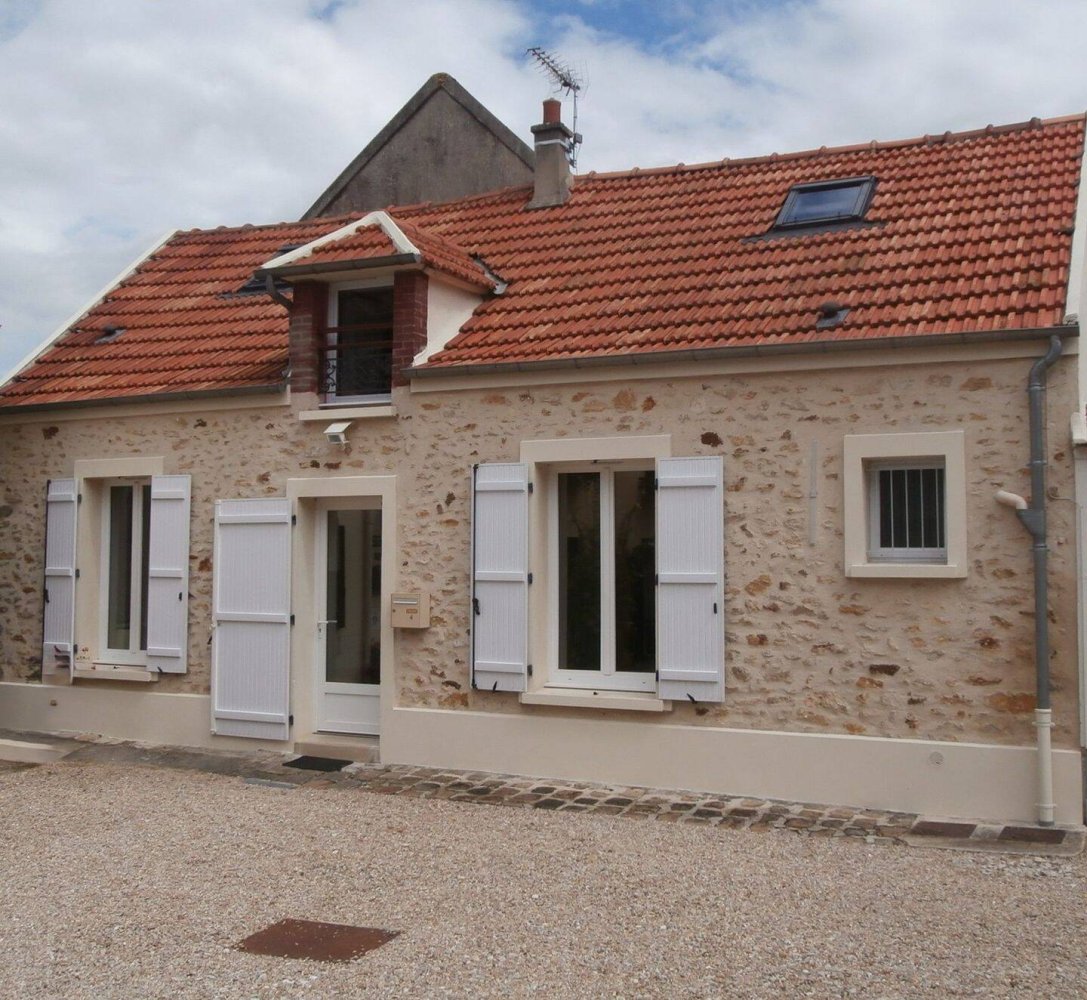 2 Schlafzimmer Haus in Marles-en-Brie, France, Nr. 328946