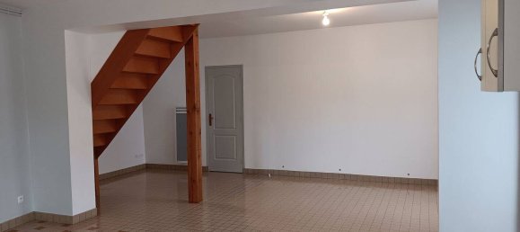 2 Schlafzimmer Haus in Marles-en-Brie, France, Nr. 328946 5