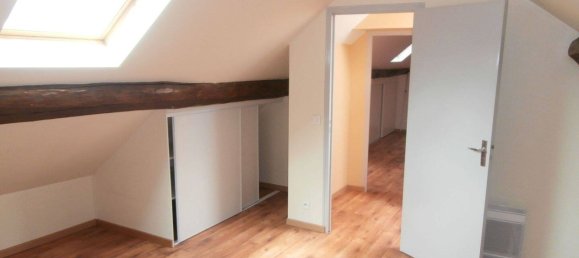 2 Schlafzimmer Haus in Marles-en-Brie, France, Nr. 328946 8