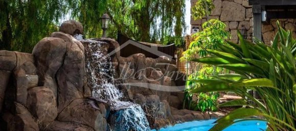 4 bedrooms House in Arona, Spain No. 124655 9