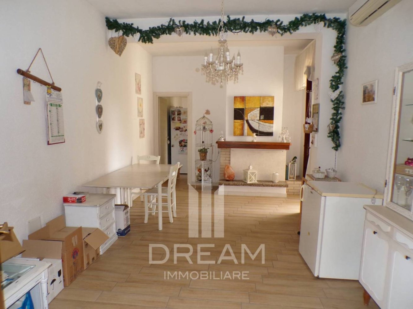 Apartamento de 4 dormitorios en Quartu Sant'Elena, Italy No. 269127