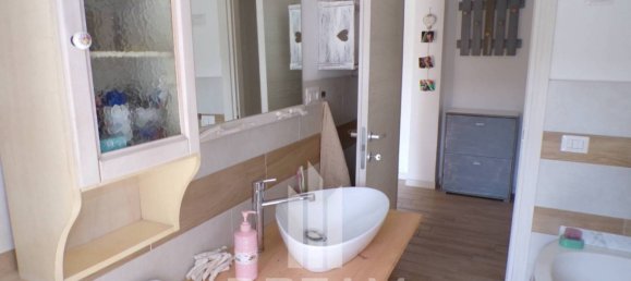 Apartamento de 4 dormitorios en Quartu Sant'Elena, Italy No. 269127 8