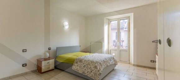 Квартира с 2 комнатами в Милан, Италия № 241648 12