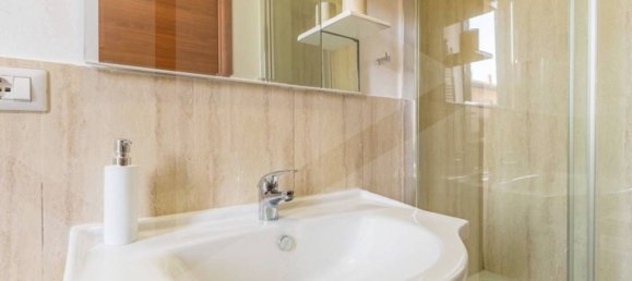 Квартира с 2 комнатами в Милан, Италия № 241648 23