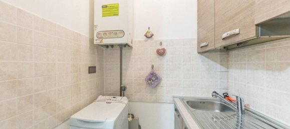 Квартира с 2 комнатами в Милан, Италия № 241648 8