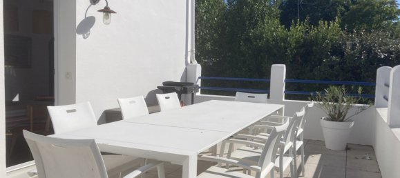 Casa de 5 dormitorios en Royan, France No. 294187 2