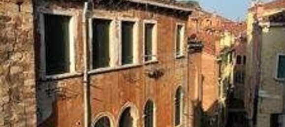 3 rooms Apartment in Venice, Italy No. 228431 2