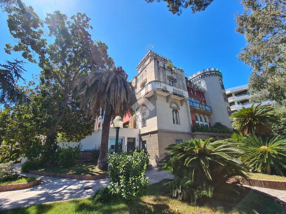 7-salle Appartement à Naples, Italy No. 148522