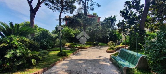 7-salle Appartement à Naples, Italy No. 148522 10