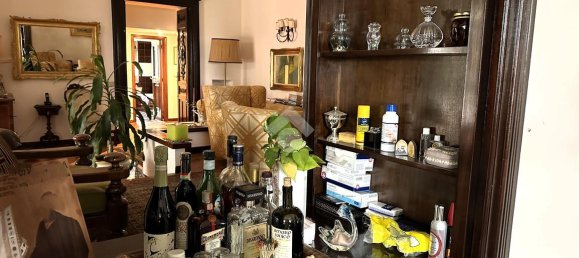 7-salle Appartement à Naples, Italy No. 148522 19