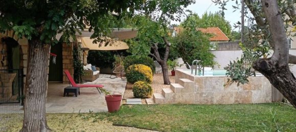 3 bedrooms House in Avignon, France No. 326508 2