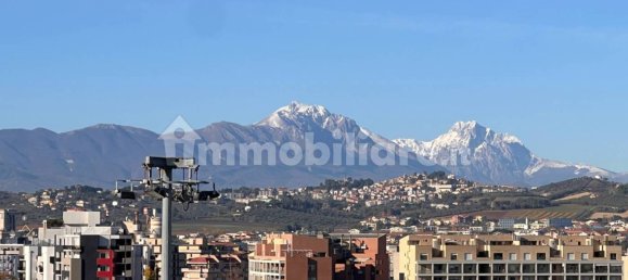2 Schlafzimmer Doppelhaus in Pescara, Italy, Nr. 79335 16