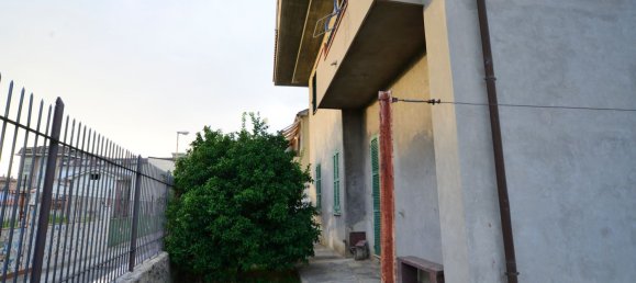 3 Schlafzimmer Wohnung in Pescara, Italy, Nr. 323659 29