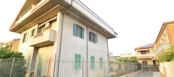 3 Schlafzimmer Wohnung in Pescara, Italy, Nr. 323659 37