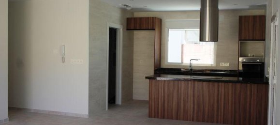 Villa de 3 dormitorios en La Romana, Spain No. 37972 3