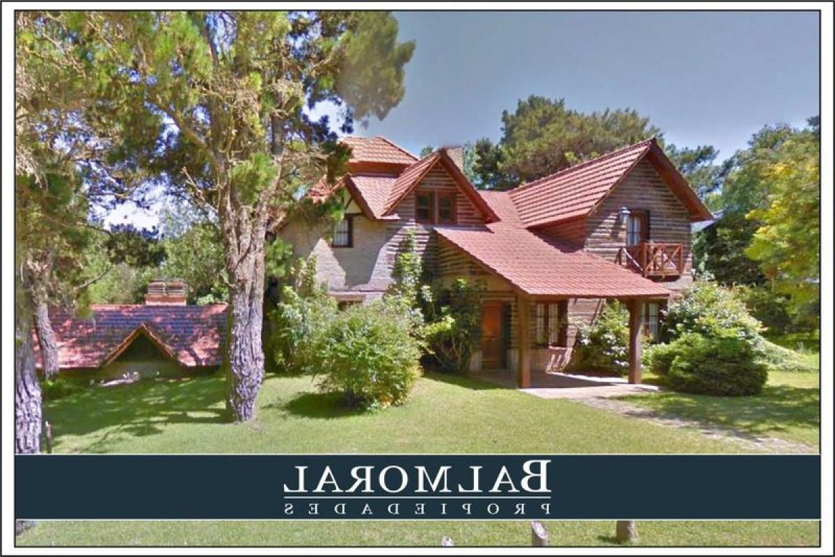 4 غرف نوم منزل في Mar del Plata, Argentina رقم 77697