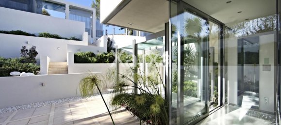 5 bedrooms Villa in Sol De Mallorca, Spain No. 83453 2